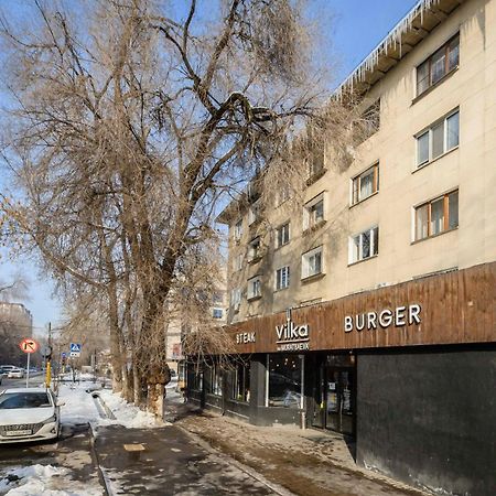 Mid-Century Charm Apartments В Центре Алматы Eksteriør billede