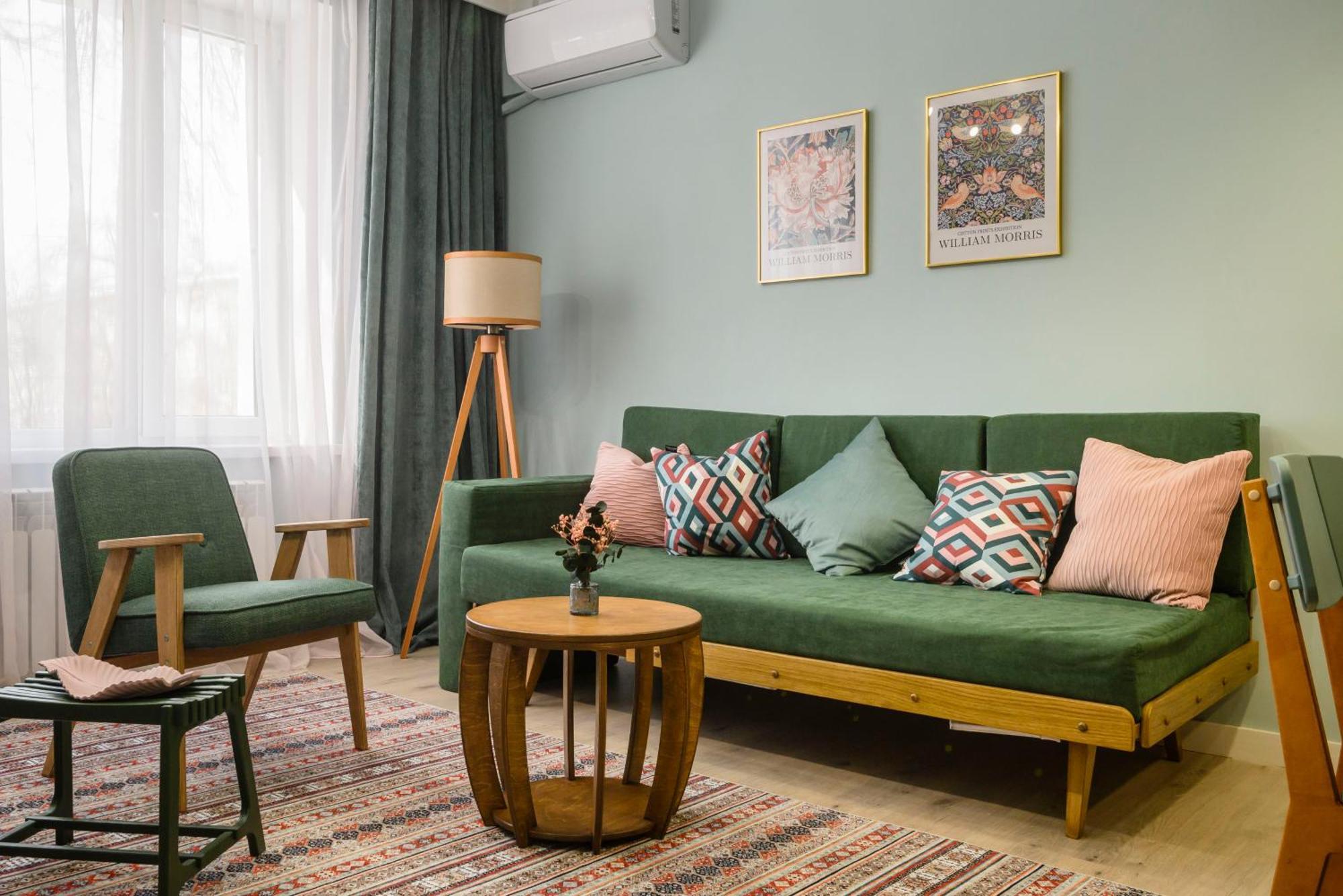 Mid-Century Charm Apartments В Центре Алматы Eksteriør billede