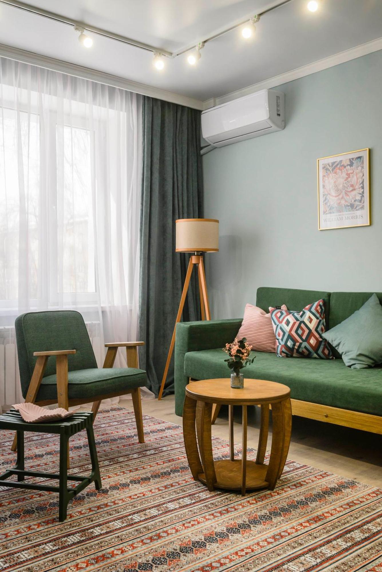 Mid-Century Charm Apartments В Центре Алматы Eksteriør billede