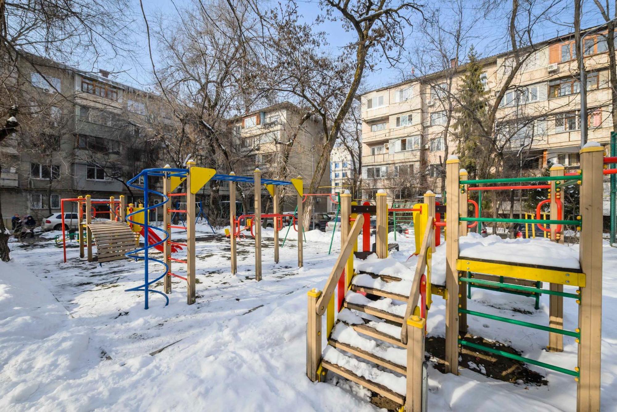 Mid-Century Charm Apartments В Центре Алматы Eksteriør billede