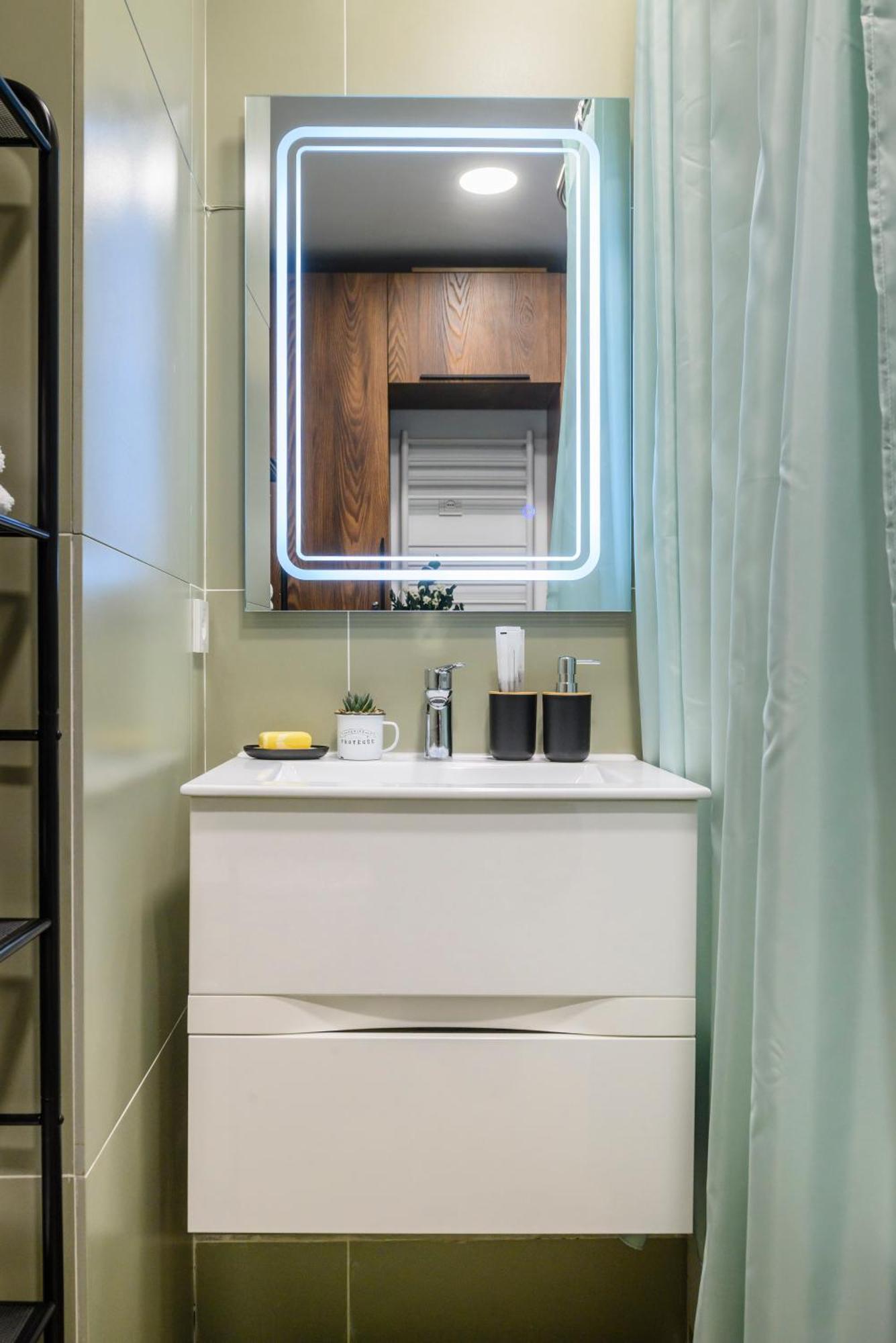 Mid-Century Charm Apartments В Центре Алматы Eksteriør billede