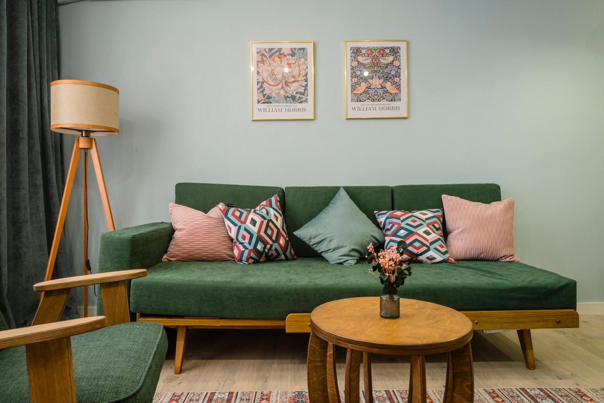 Mid-Century Charm Apartments В Центре Алматы Eksteriør billede